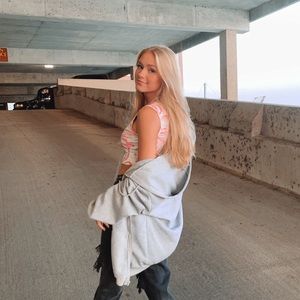 Meet your Posher, Anna